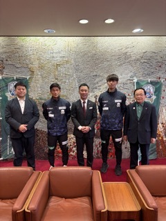 写真：面談（FC岐阜　宮田取締役会長ら）