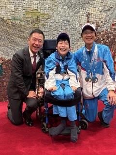 写真：第24回全国障害者スポーツ大会「わたSHIGA輝く障スポ2025」出場選手表敬訪問