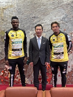 写真：表敬訪問（FC.Bombonera）