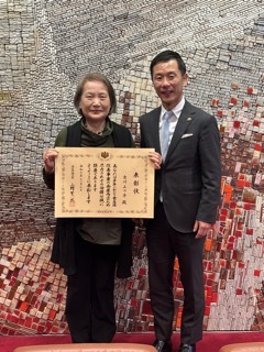 写真：表敬訪問（栄養関係功労者の厚生労働大臣表彰受賞）