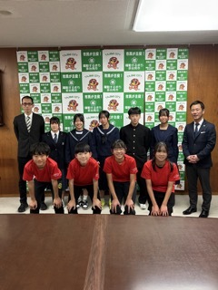 写真：表敬訪問（第15回ぎふ清流都市対抗駅伝競走大会）