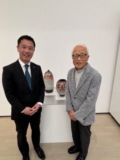 写真：視察（玉置保夫展）