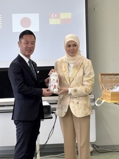 写真:マレーシア・セランゴール州王室からの視察