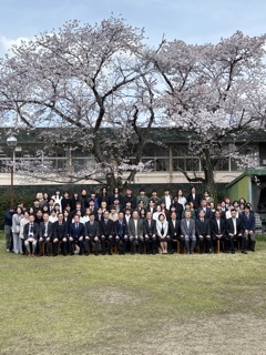 写真:多治見市陶磁器意匠研究所 研究生入所式