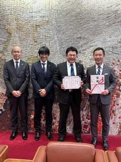 写真：感謝状贈呈式（企業版ふるさと納税：株式会社オオバ）