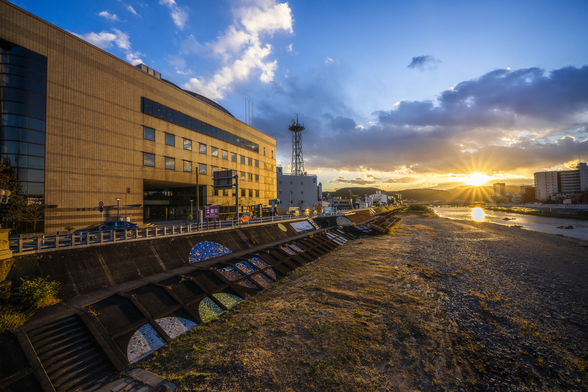 第7回フォトコンテスト受賞作品(多治見橋からの夕日)