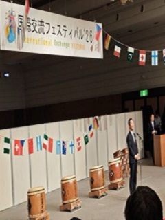 写真：国際交流協会講演会・国際交流フェスティバル