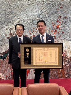 写真：表敬訪問（黄綬褒章）