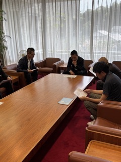 写真：面談（東濃鉄道株式会社）