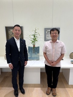 写真：視察（柴田育彦作陶展）
