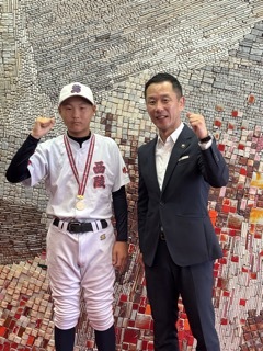 写真：表敬訪問（高円宮賜杯第46回全日本学童軟式野球大会マクドナルド・トーナメント）