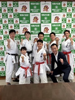 写真:表敬訪問(エアトリ第26回全日本少年少女空手道選手権大会・第34回全国中学生空手道選手権大会・日本スポーツマスターズ2026)