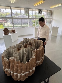 写真:視察(多治見市陶磁器意匠研究所 前期制作展2026)