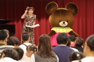 [写真]ジャッキーと小野あつこさん
