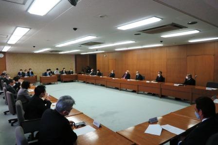 本庁舎建設に関する特別委員会