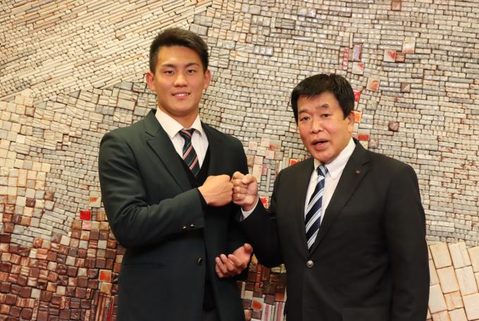 古川市長と元選手
