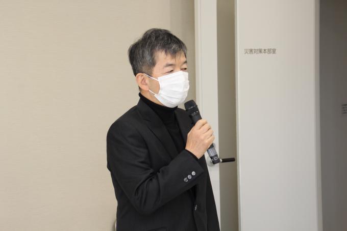 挨拶する安藤医師（多治見医師会副会長）