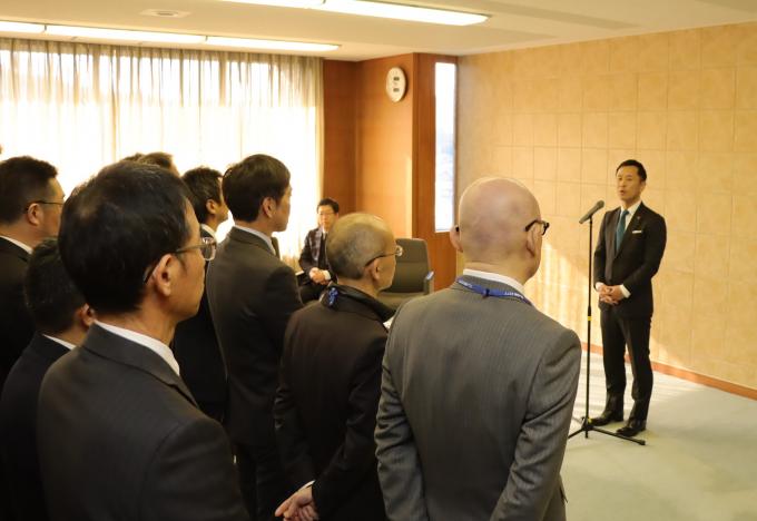 令和8年市役所仕事始め式の様子