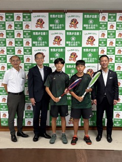 中体連表敬