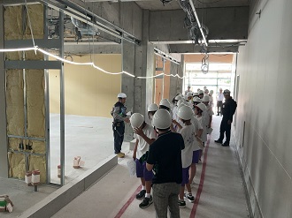 見学の様子8